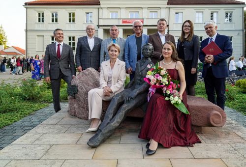 Galeria zdjęć do artykułu - A Chopin siedział i słuchał