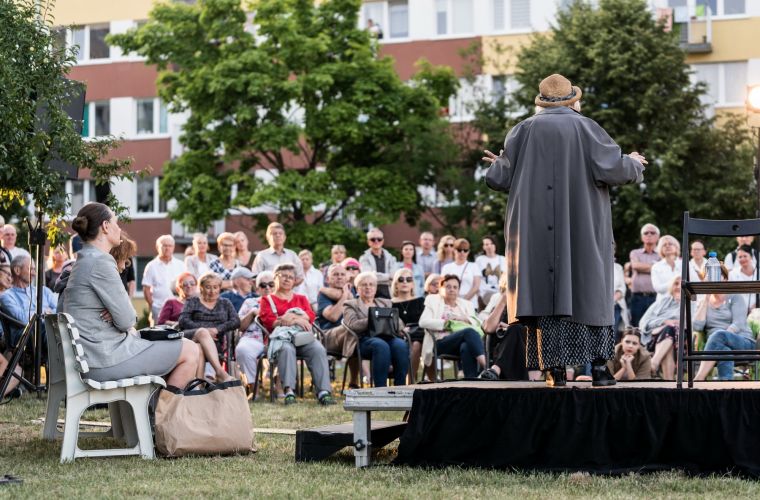 Link do artykułu - Lament na Placu Konstytucji