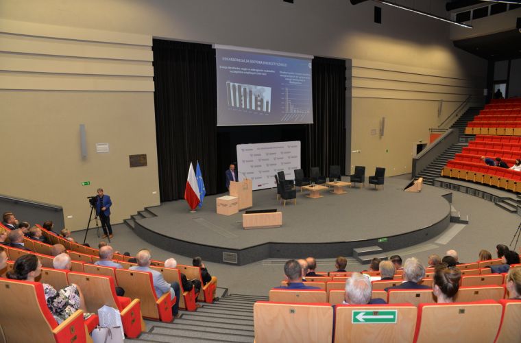 Link do artykułu - Pierwszy dzień Targów Odnawialnych Źródeł Energii „Nowa Energia w Regionie” za nami