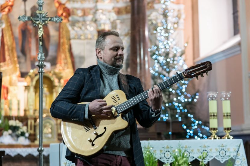 Link do artykułu - Kolędy na dwa instrumenty w św. Wojciechu