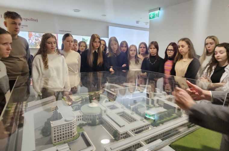 Młodzi liderzy z Aglomeracji Konińskiej w Warszawie na intensywnej wizycie studyjnej