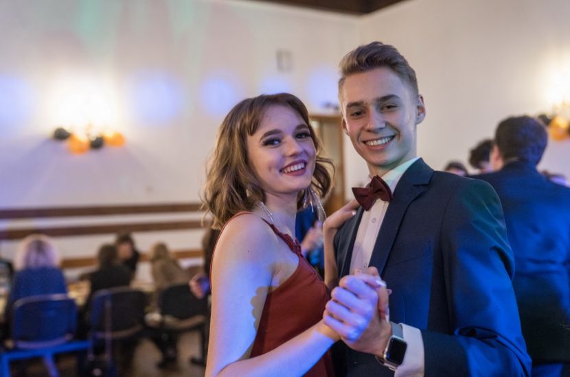 Link do artykułu - Studniówka w „Muzyku”