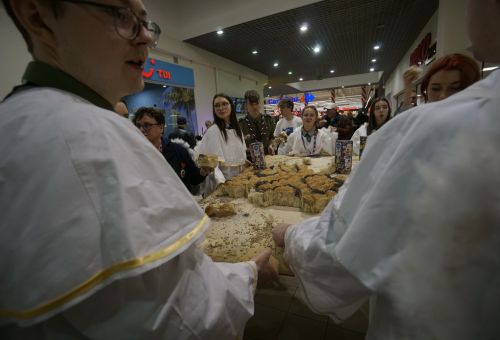 Orkiestrowy tort i chleb od Anielskiej Załogi