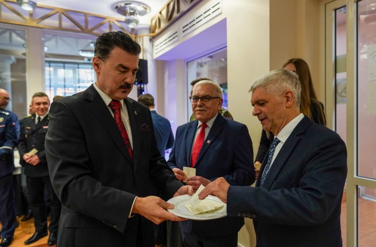 Kolęda "Wśród nocnej ciszy" zabrzmiała w ratuszu