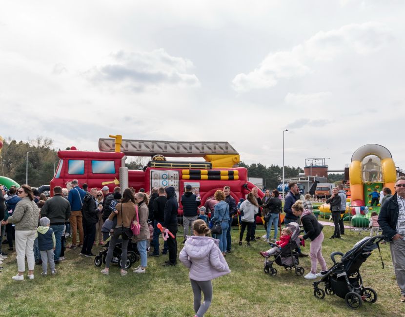 Link do artykułu - Festyn z okazji Dnia Ziemi przy fotowoltaicznej farmie