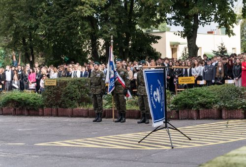 Nowy sztandar na 100-lecie