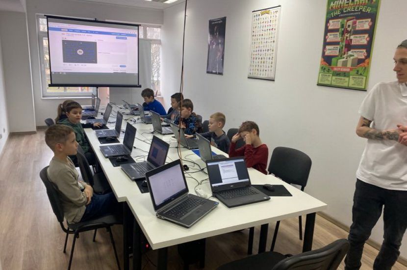 Link do artykułu -  Największe ogólnopolskie bezpłatne warsztaty programistyczne "Koduj z Gigantami” już za nami!