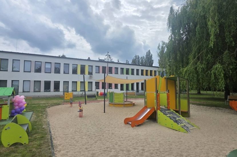 160 tysięcy dla miejskiego żłobka. Na zdjęciu widać nowy plac zabaw.