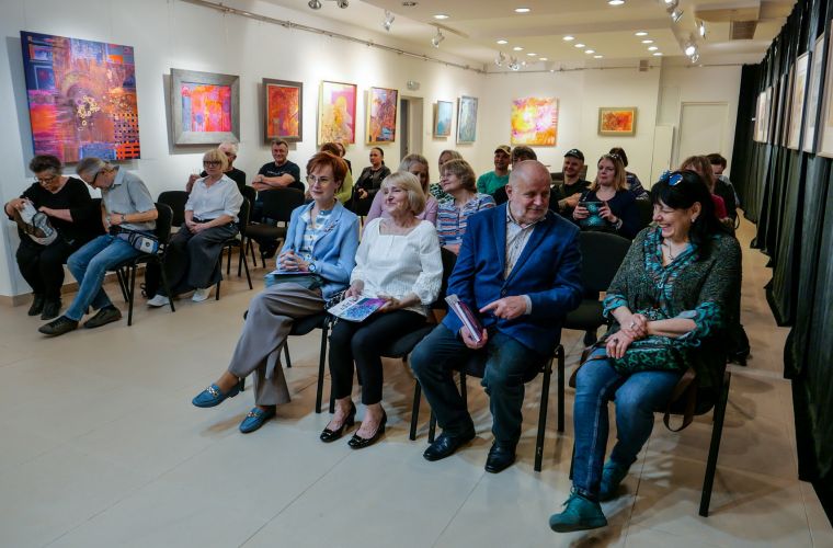 Link do artykułu - Wernisaż i spotkanie z pisarką