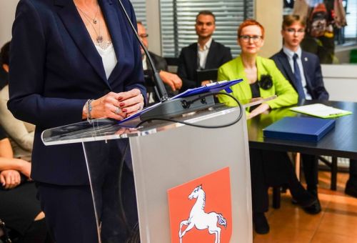 Wręczenie tytułu podczas sesji Rady Miasta Konina