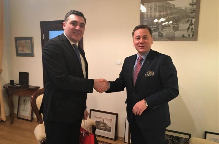 Link do artykułu - Prezydent u ambasadora Gruzji
