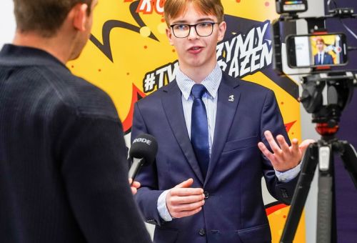 Wręczenie tytułu podczas sesji Rady Miasta Konina