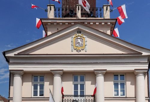 Msza św. i składanie kwiatów pod pomnikiem Marszałka Józefa Piłsudskiego