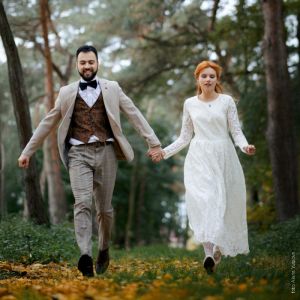 WYSTAWA POPLENEROWA „SESJE ŚLUBNE MÓWIĄCE SERCEM”