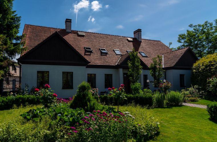 Link do artykułu - Rozarium w dworku Zofii Urbanowskiej