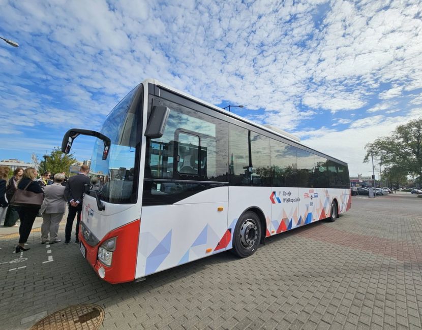 "Kolej na Bus" na trasie Konin-Turek
