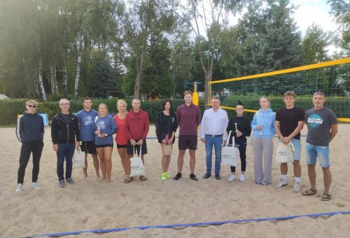 Galeria zdjęć do artykułu - Drugi turniej siatkówki plażowej o Puchar Prezydenta Konina Piotra Korytkowskiego zakończony