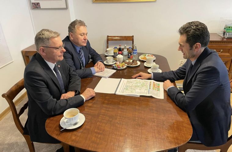 Link do artykułu - Rozmowy w Ministerstwie Infrastruktury o mostach, kolei i przejściu przez tory