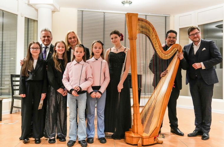 Na zdjęciu widzimy artystów występujących podczas Koncertu Muzyka w Ratuszu