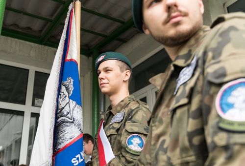 Nowy sztandar na 100-lecie