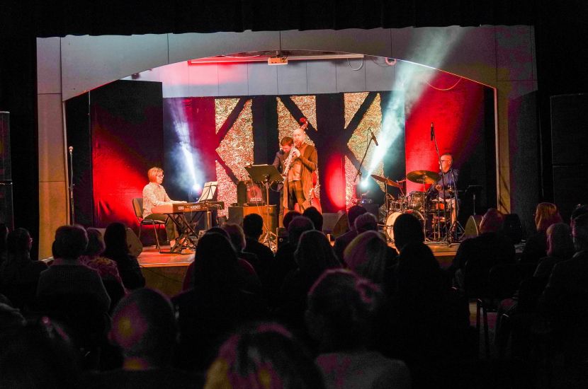 Link do artykułu - Folklor Wielkopolski na jazzowo