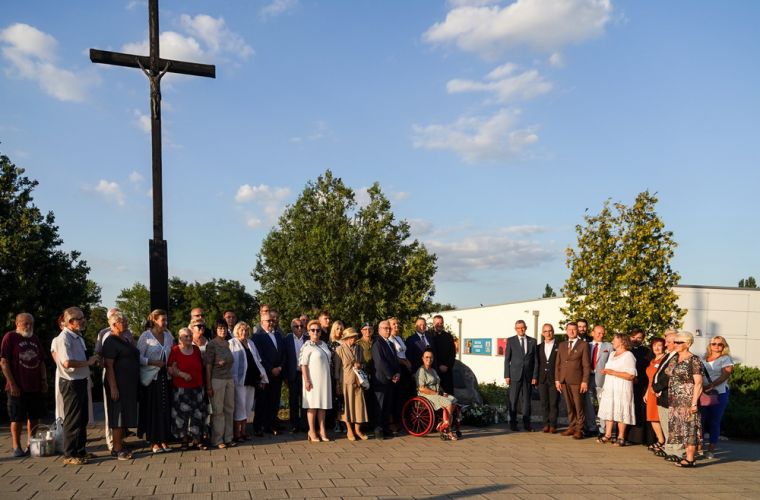 Link do artykułu - Koninianie oddali hołd bohaterskiemu zakonnikowi