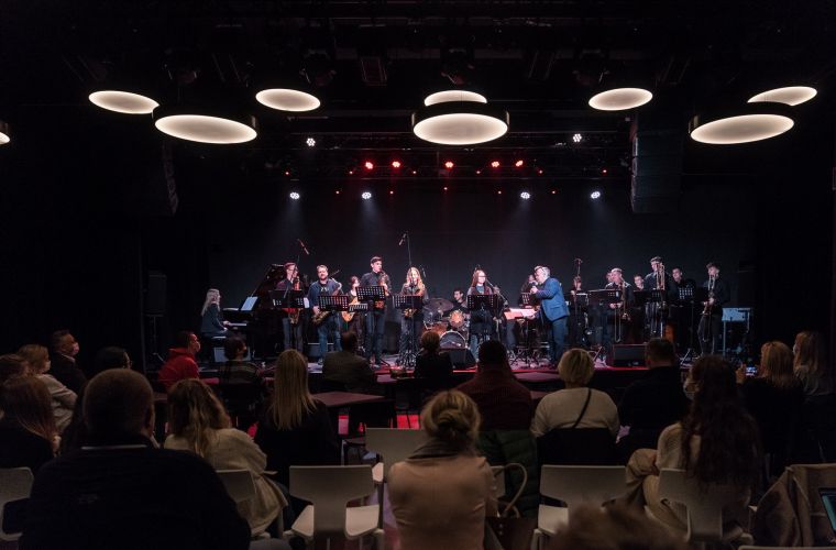 Link do artykułu - Jazzowy debiut w Oskardzie