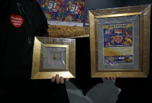 Orkiestrowy tort i chleb od Anielskiej Załogi