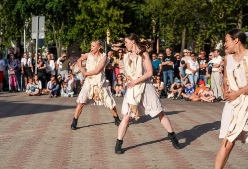 ORIGAMI KONIŃSKI TEATR TAŃCA