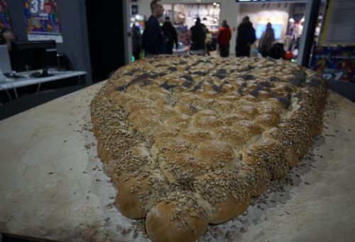 Orkiestrowy tort i chleb od Anielskiej Załogi