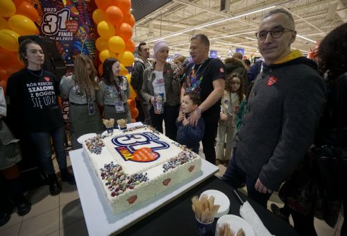 Orkiestrowy tort i chleb od Anielskiej Załogi