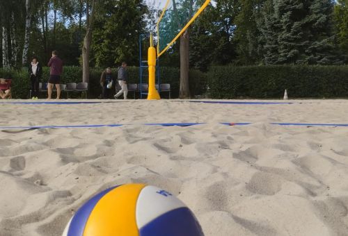 Galeria zdjęć do artykułu - Drugi turniej siatkówki plażowej o Puchar Prezydenta Konina Piotra Korytkowskiego zakończony