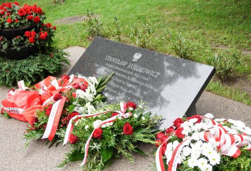 Galeria zdjęć do artykułu - Rodzina Jasiukowiczów upamiętniona w Koninie