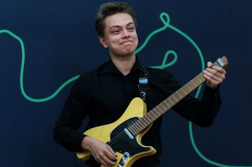 Link do artykułu - Wojtek Oliński ma pierwszą płytę