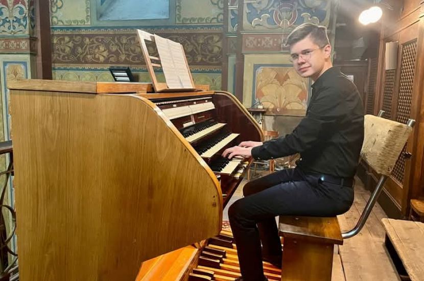 Sukces młodego organisty