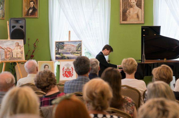 Link do artykułu - Chopin en Vacances w Żychlinie