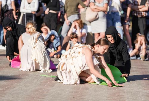 ORIGAMI KONIŃSKI TEATR TAŃCA