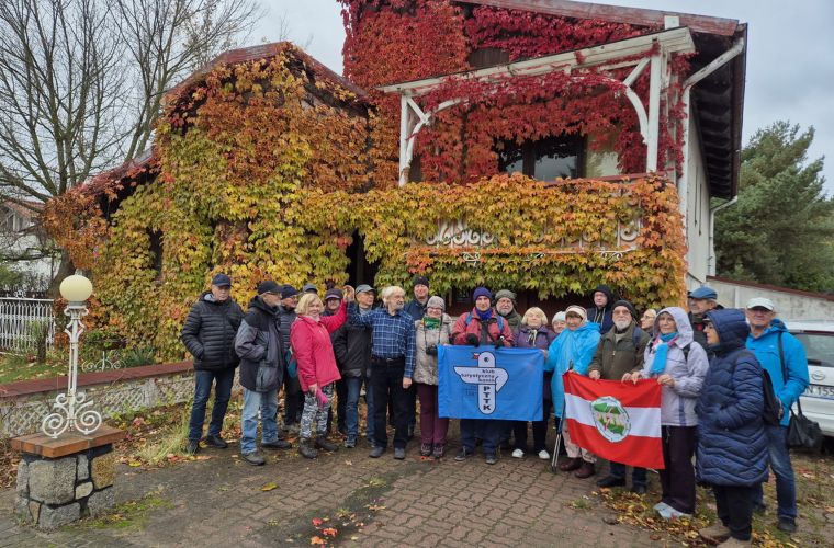 Zdjęcie przestawiające uczestników Spacerkiem po Zdrowie Ślesin