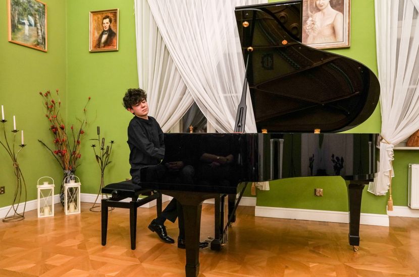 Link do artykułu - Bach i Chopin w podziękowaniu