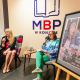 Na zdjęciu widzimy Monikę Tarwid autorkę książek podczas spotkania w Miejskiej Bibliotece Publicznej