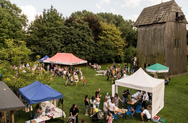 Link do artykułu - W muzeum jak w ulu
