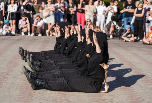 ORIGAMI KONIŃSKI TEATR TAŃCA