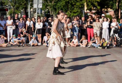 ORIGAMI KONIŃSKI TEATR TAŃCA