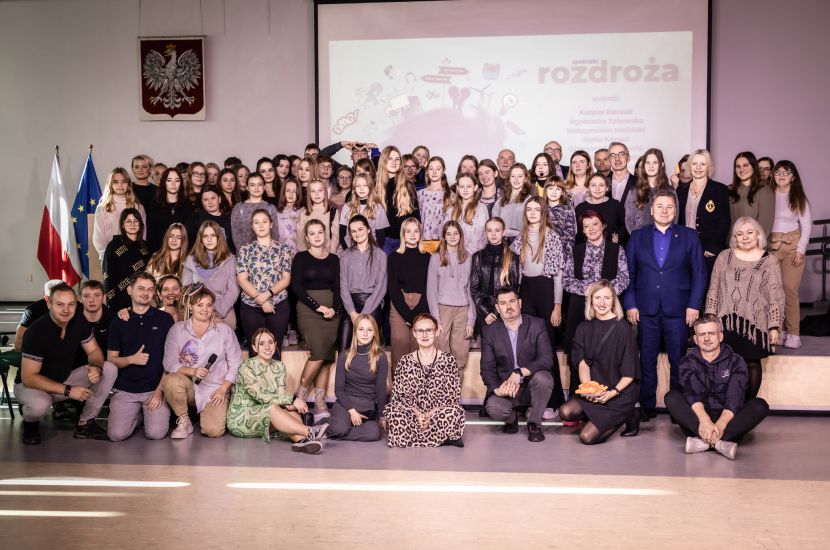 Link do artykułu - Spektakl Teatru Forum pt. ,,Rozdroża"