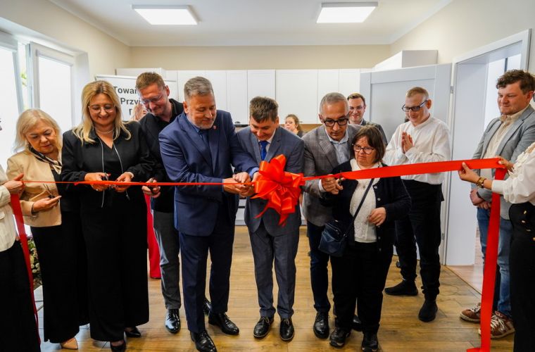 Link do artykułu - Dobre Miejsce w białym domku
