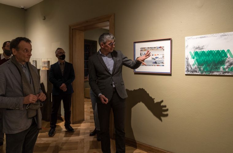 Link do artykułu - Nowoczesność  i tradycja w muzeum