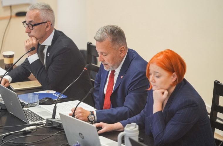 Link do artykułu - Prezydent Konina z absolutorium i wotum zaufania