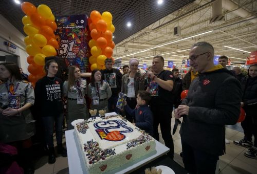 Orkiestrowy tort i chleb od Anielskiej Załogi