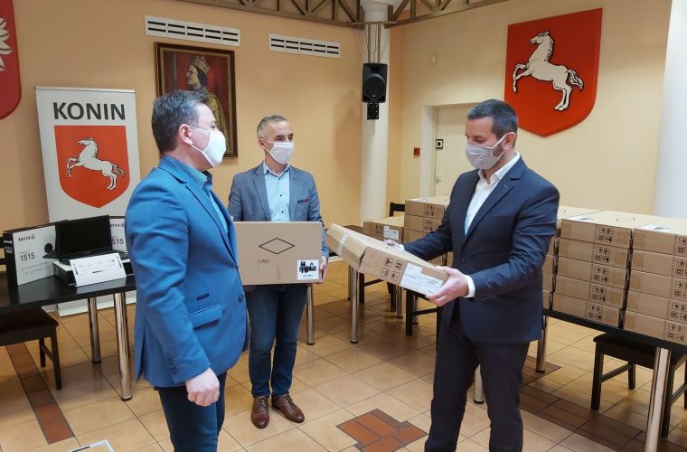 Link do artykułu - Sprzęt za 100 tys. dla szkół