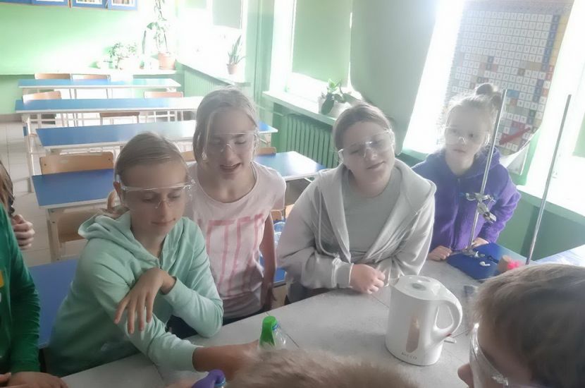 Link do artykułu - Młodzi chemicy z SP3 działają!
